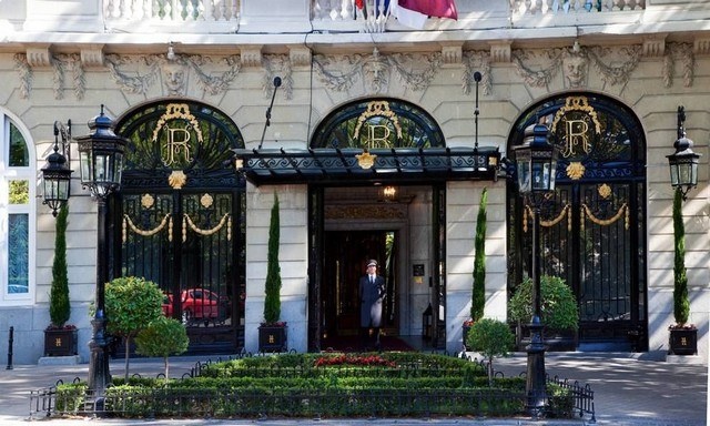 La Renaissance du Ritz, Joyau de la place Vendôme