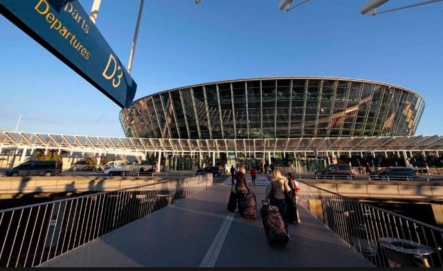 Bonne nouvelle pour les voyageurs : L’aéroport de Nice devra réduire ses taxes aéroportuaires