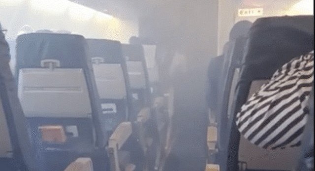 Smoke forces a British Airways aircraft to land urgently