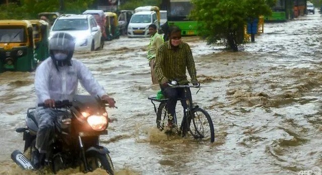 How Delhi copes with the Covid… and the Monsoon.