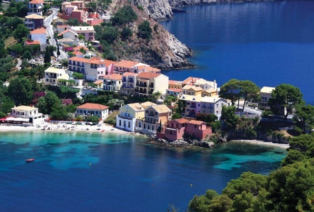 Yalos Tours lance une nouvelle plateforme pour des voyages en Grèce à la carte