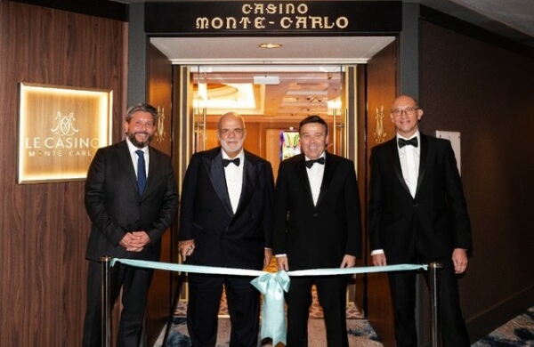 Le premier Casino de Monte-Carlo en mer a été inauguré